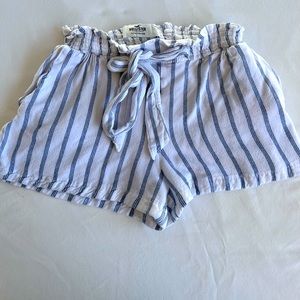 🟣 Hollister Ultra High Rise Shorts